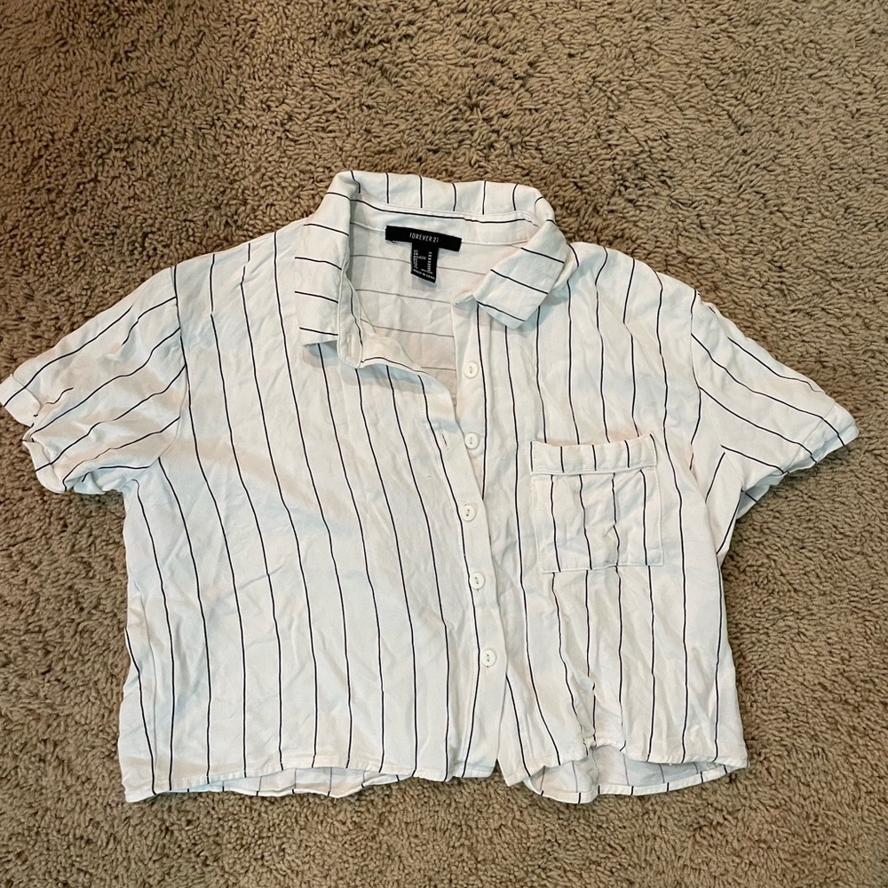 striped white cropped shirt